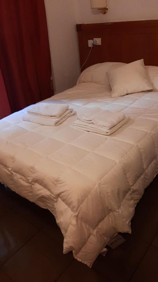 Roma Termini Tina Ya B&B Buitenkant foto