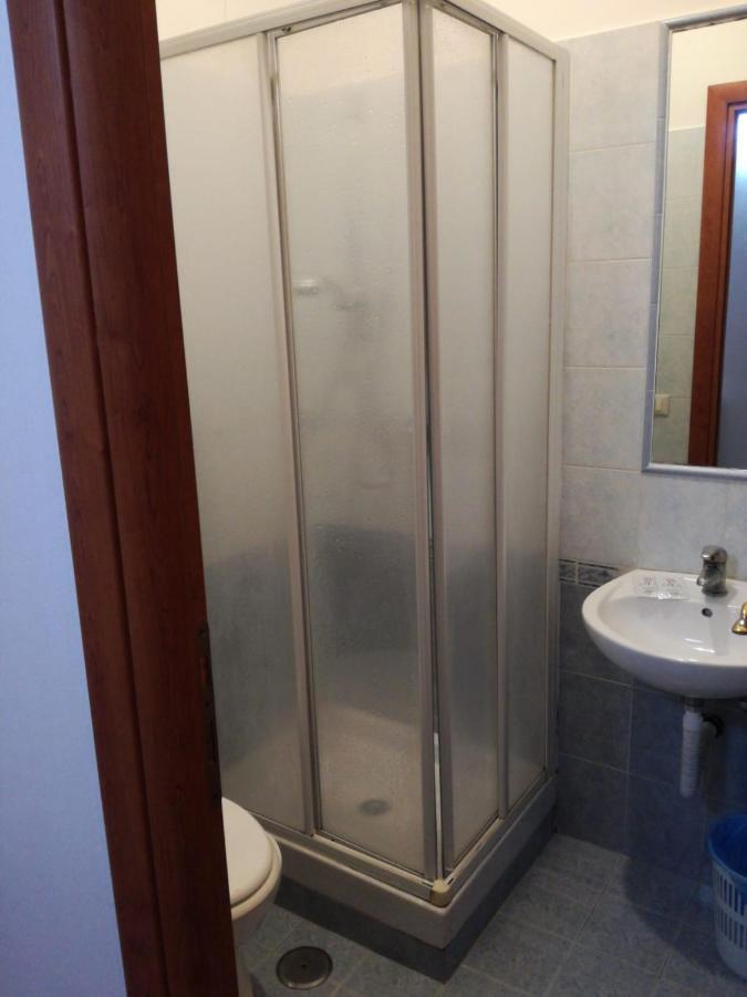 Roma Termini Tina Ya B&B Buitenkant foto