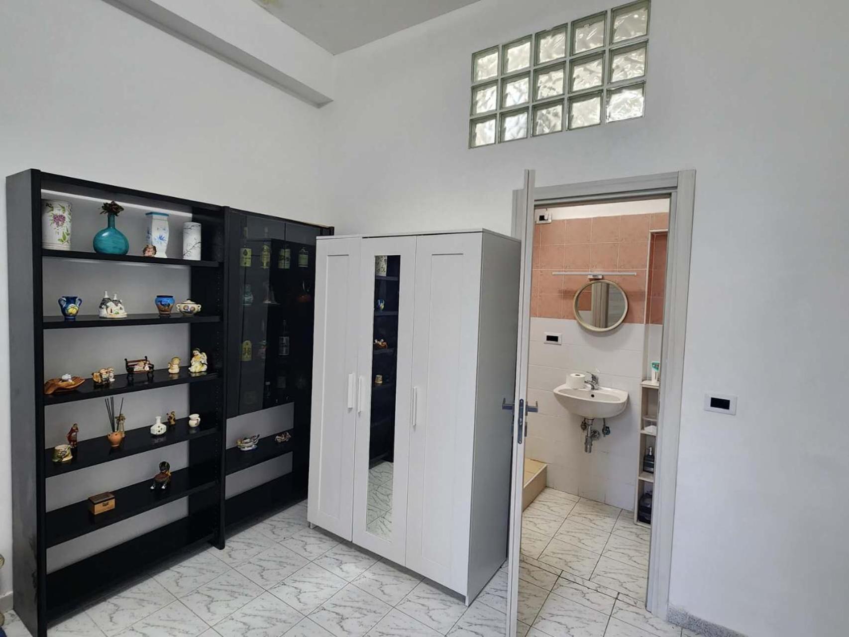 Roma Termini Tina Ya B&B Buitenkant foto