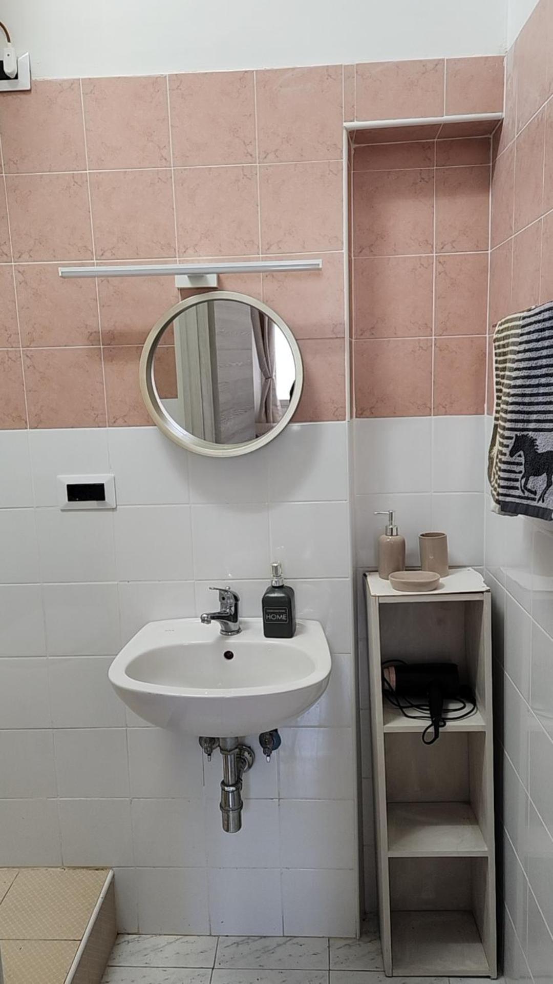 Roma Termini Tina Ya B&B Buitenkant foto